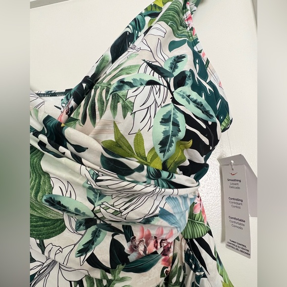 NWT Floral Jantzen Swimsuitt - Picture 3 of 3